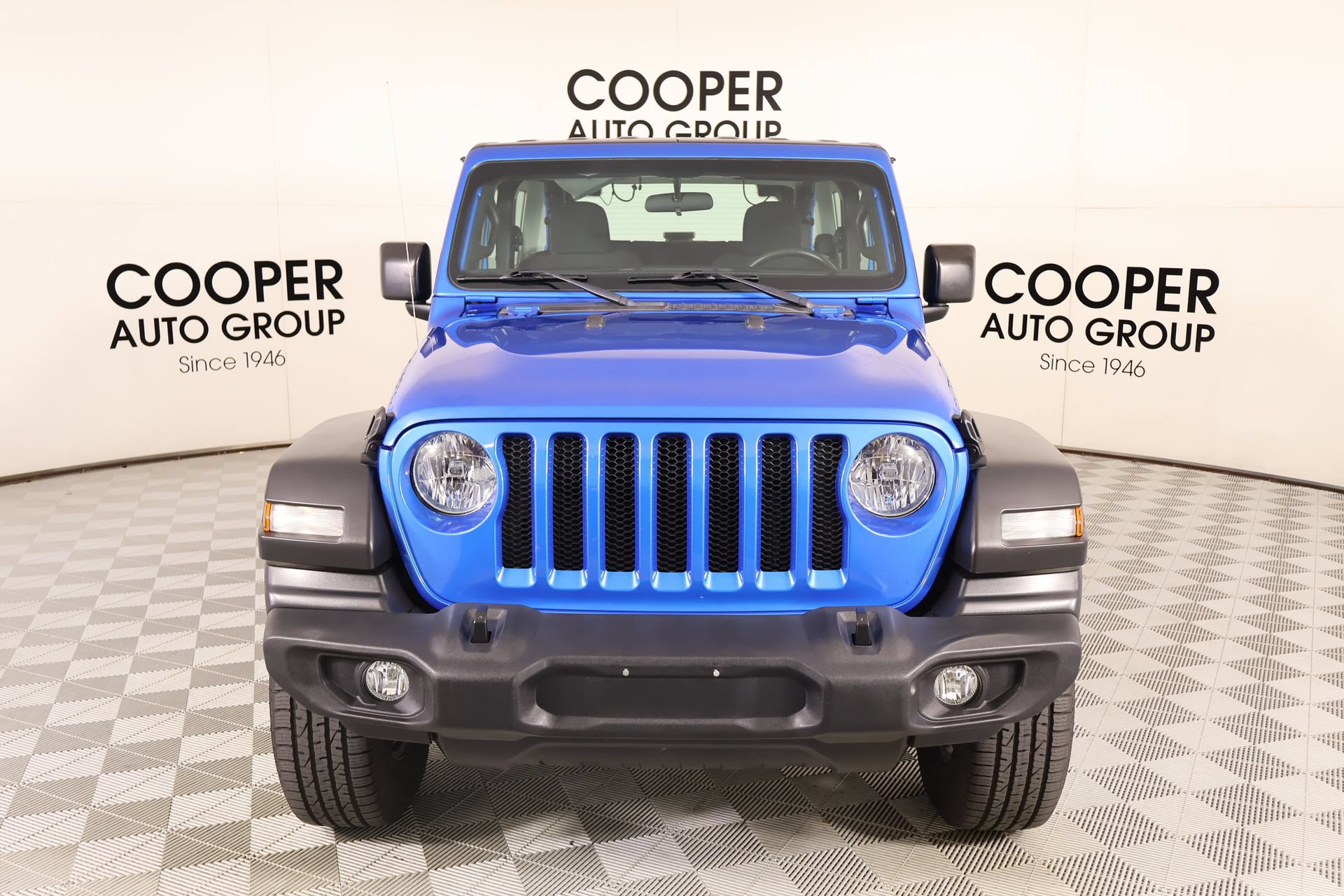 Used 2023 Jeep Wrangler Sport AWD/4WD image 8