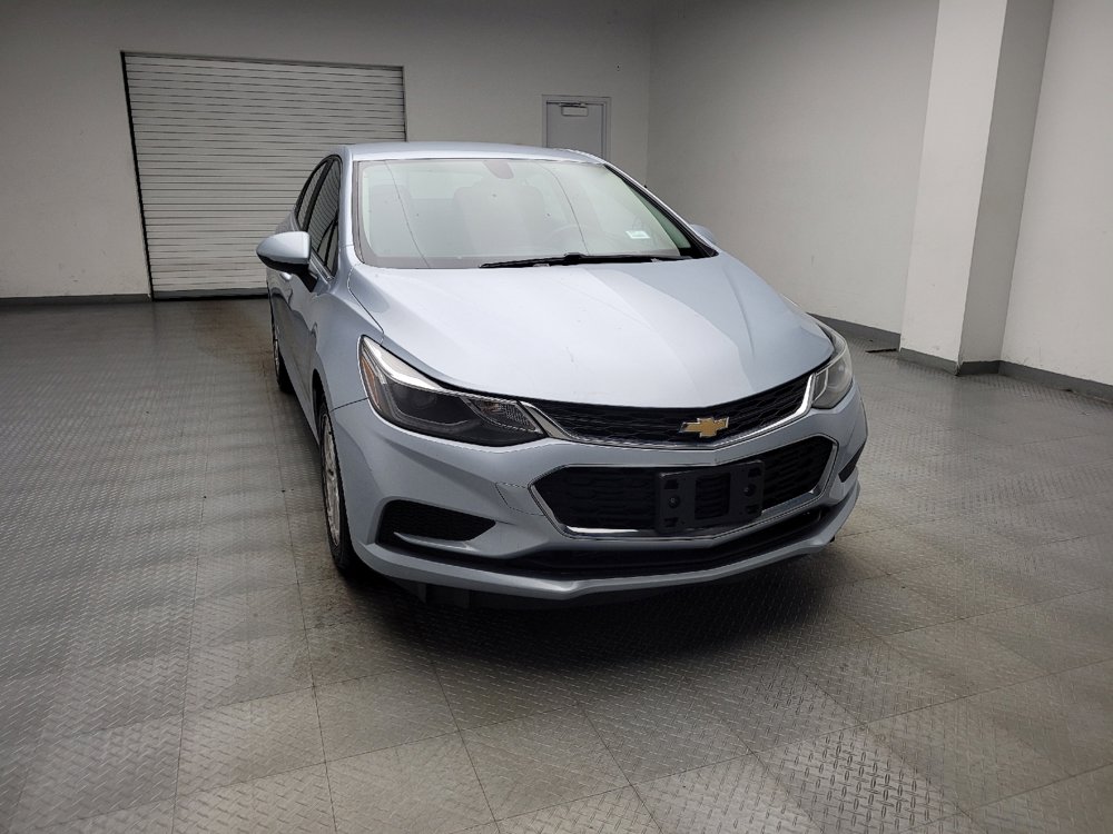 Used 2017 Chevrolet Cruze LT FWD image 14