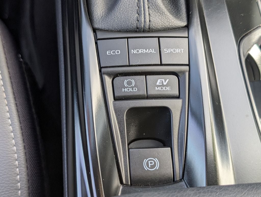 Used 2026 Toyota Camry SE FWD image 26