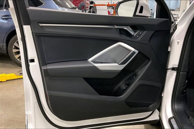 Certified 2023 Audi Q3 2.0T Premium w/ Convenience Package image 23