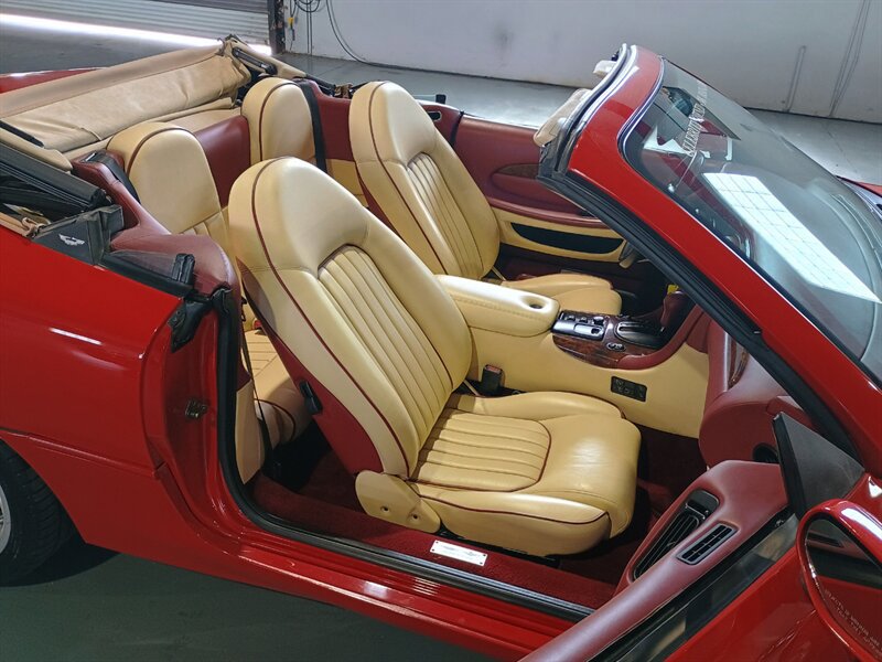 Used 1997 Aston Martin DB7 Volante RWD image 30