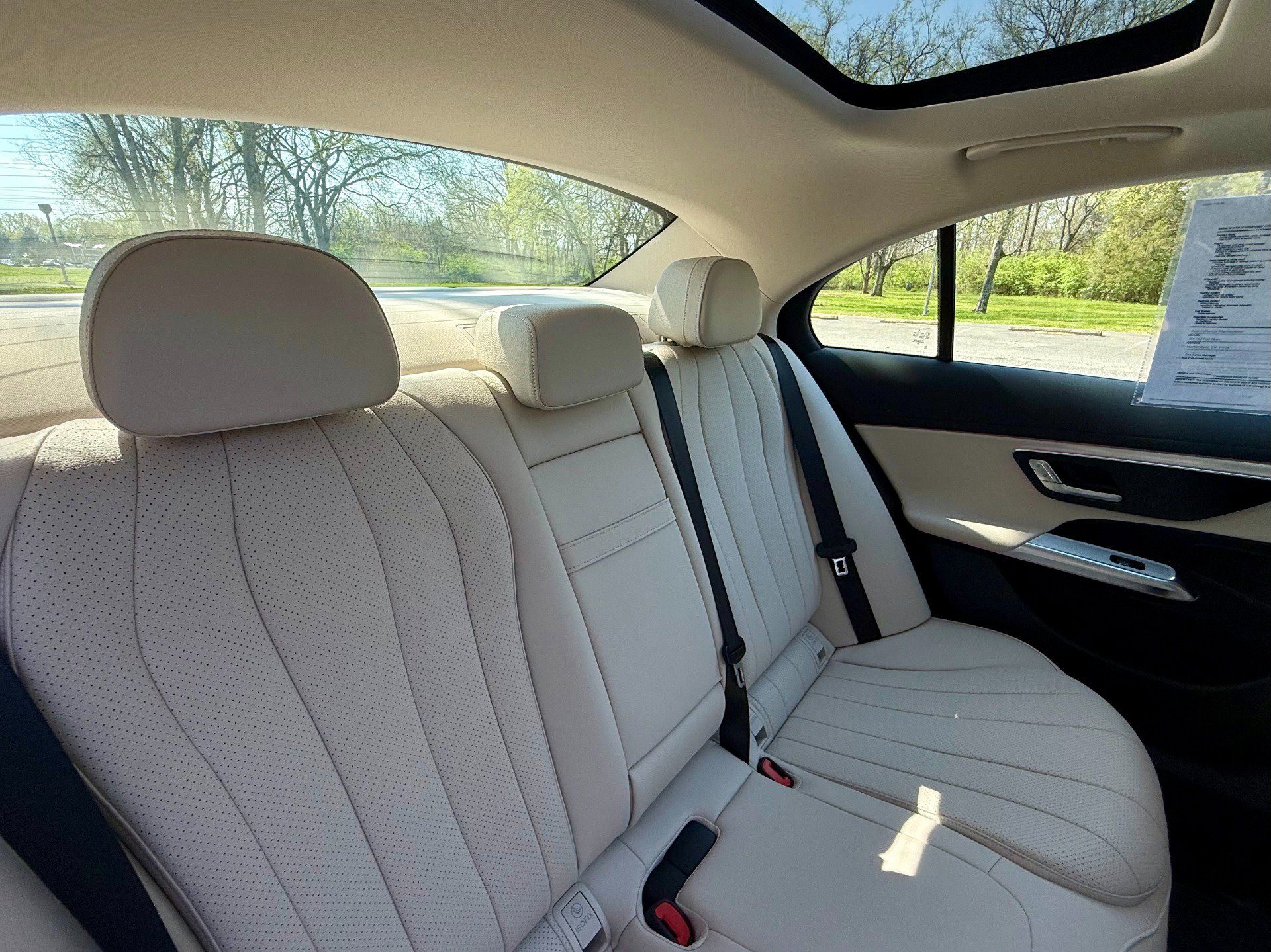 Used 2025 Mercedes-Benz E 350 Sedan image 15