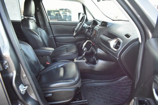 Used 2017 Jeep Renegade Limited image 40