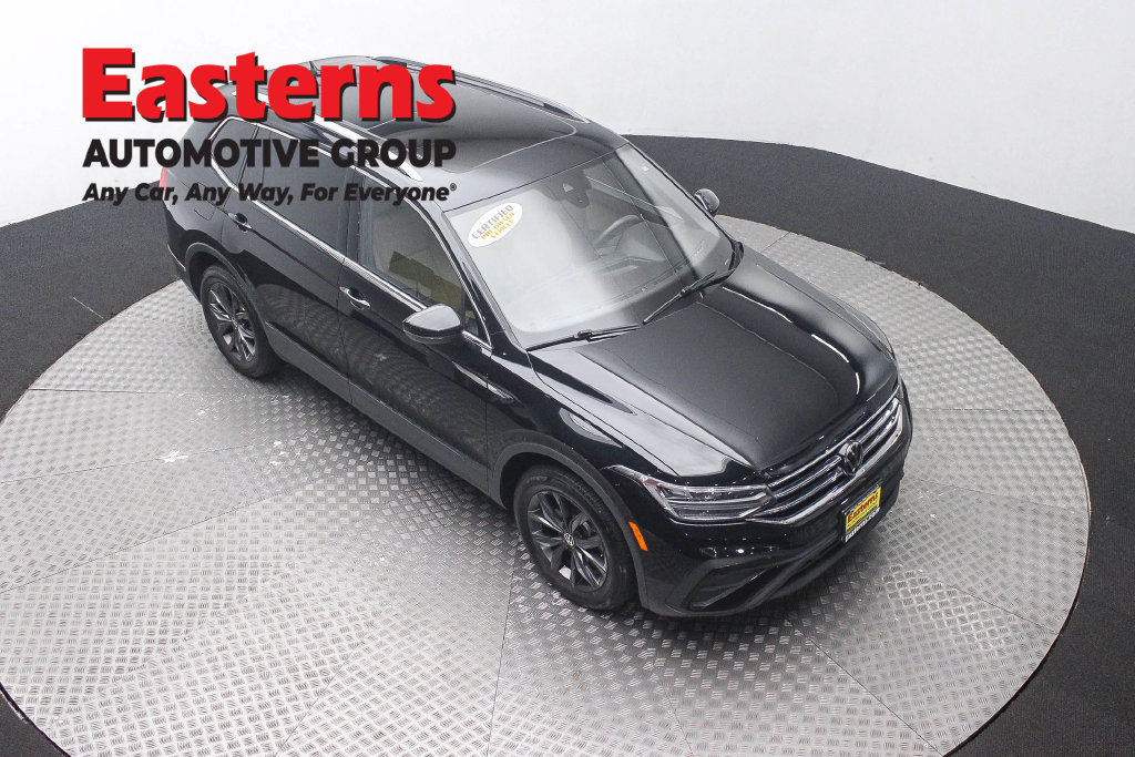 Used 2023 Volkswagen Tiguan SE AWD/4WD image 4