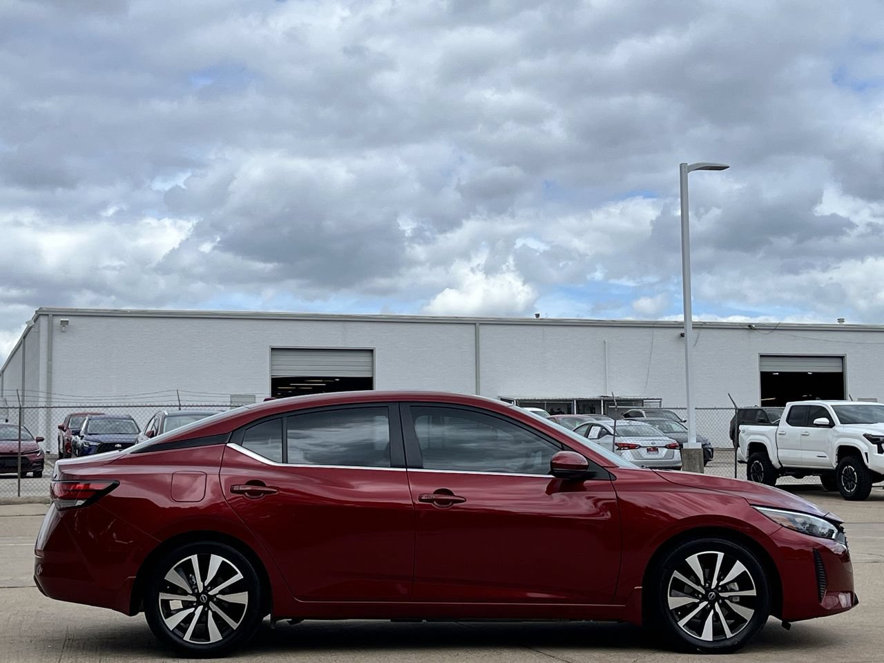 Used 2024 Nissan Sentra SV w/ SV Premium Package FWD image 3