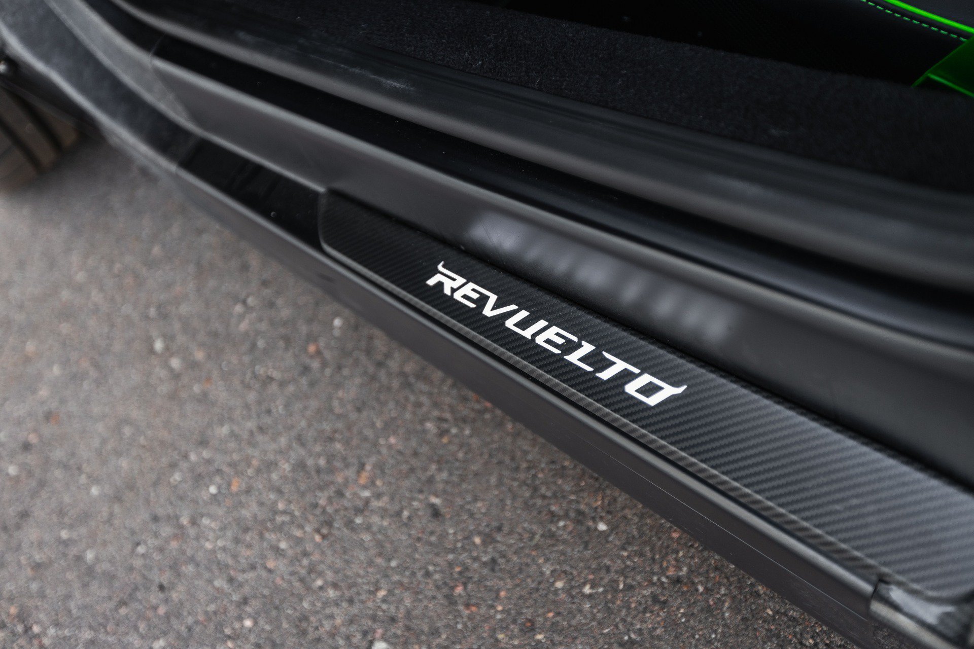 Used 2025 Lamborghini Revuelto AWD/4WD image 76