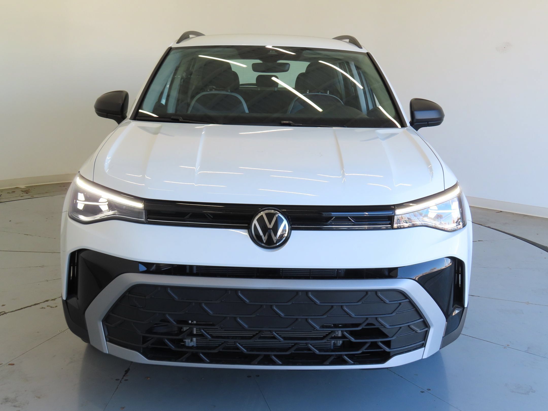 Certified 2026 Volkswagen Taos S FWD image 9