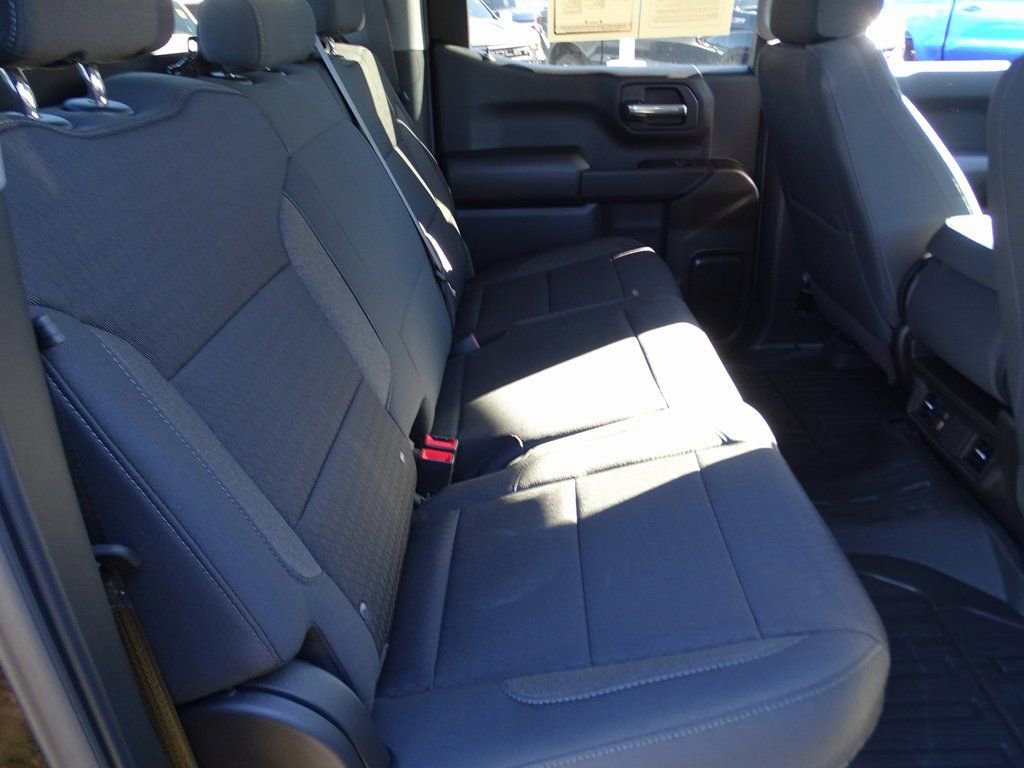 Used 2025 GMC Sierra 1500 Pro w/ Graphite Edition image 10