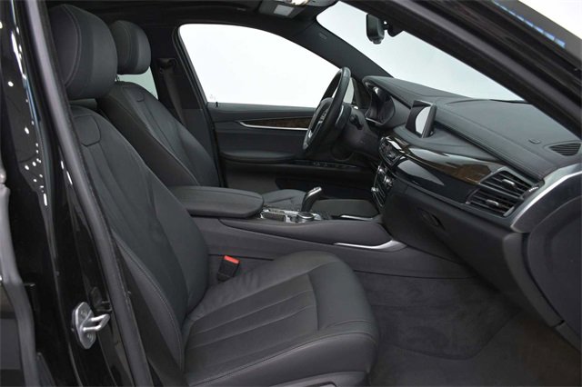 Used 2019 BMW X6 sDrive35i w/ Convenience Package image 11