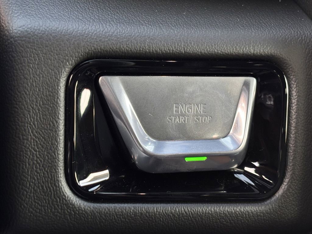 New 2026 GMC Yukon Denali w/ Denali Reserve Package image 15