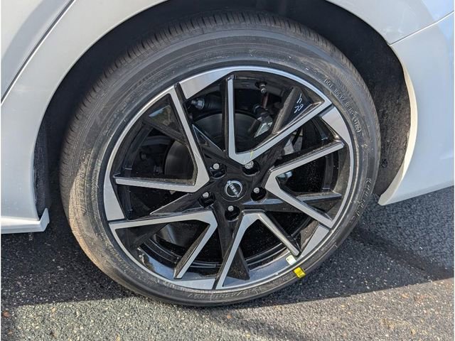 New 2025 Nissan Sentra SR w/ Trunk Package image 26