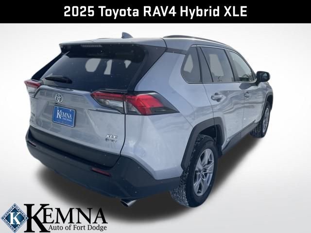 Used 2025 Toyota RAV4 XLE image 5