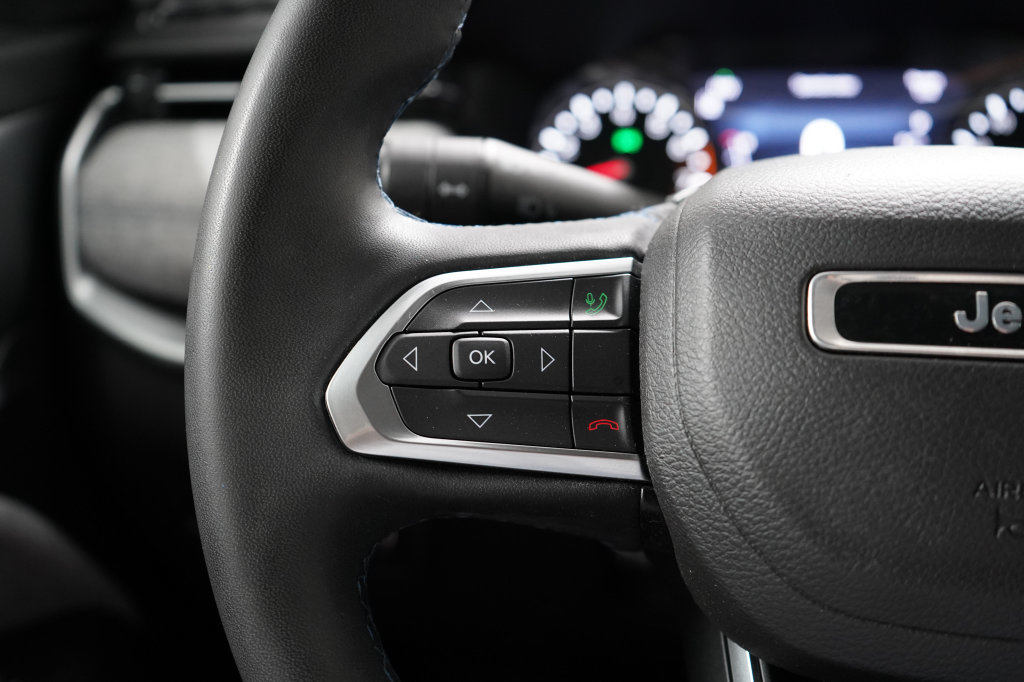Used 2022 Jeep Compass Latitude AWD/4WD image 14