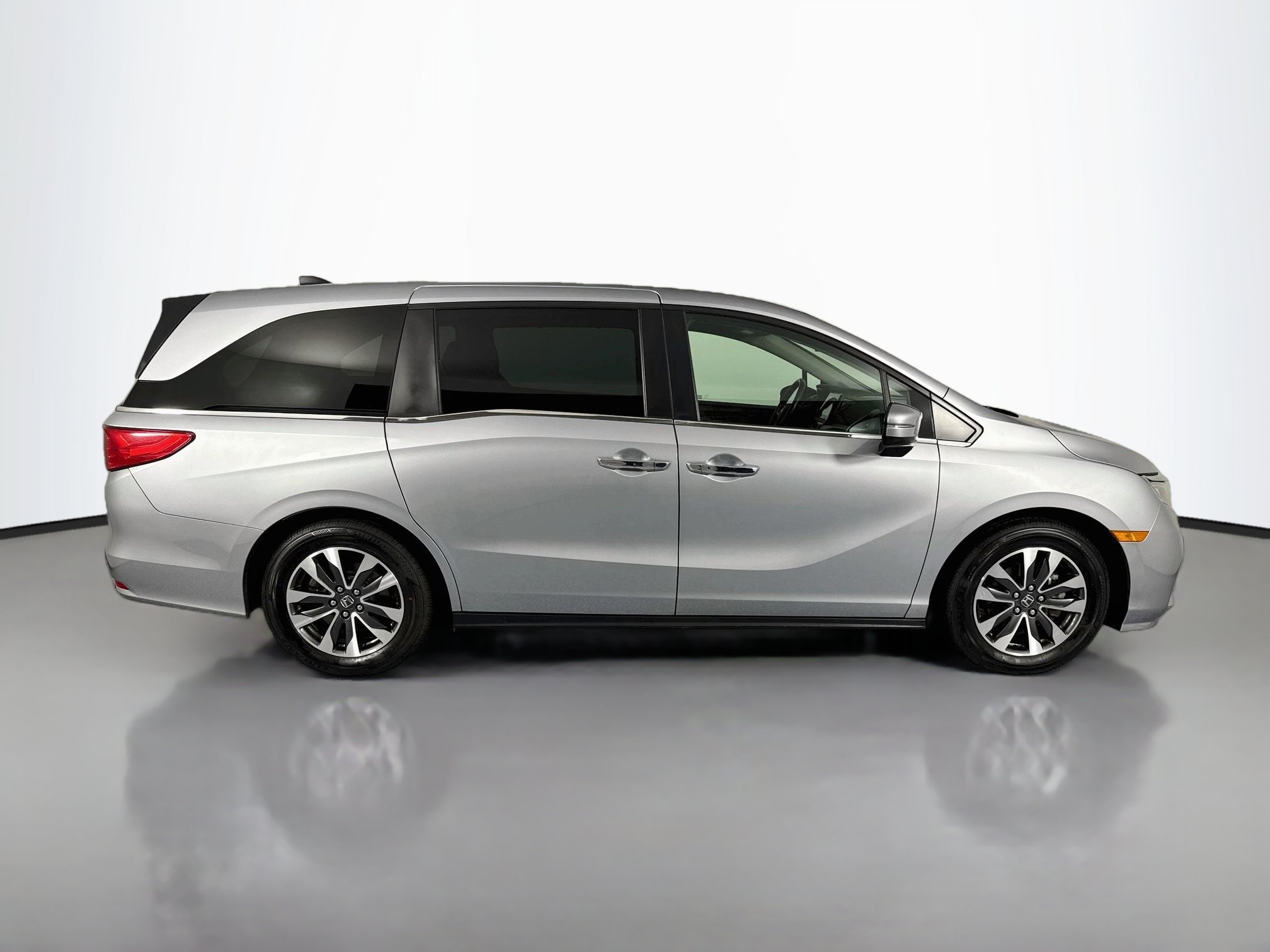 Certified 2021 Honda Odyssey EX-L image 4