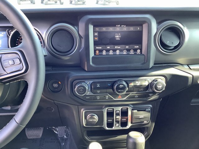 Used 2023 Jeep Wrangler Sport S image 17