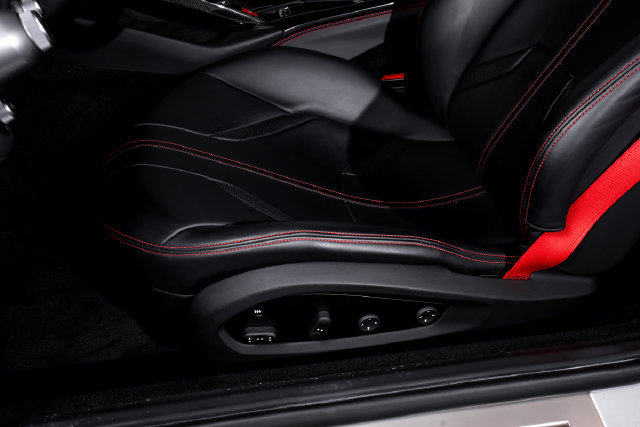 Certified 2020 Ferrari 812 Superfast RWD image 19