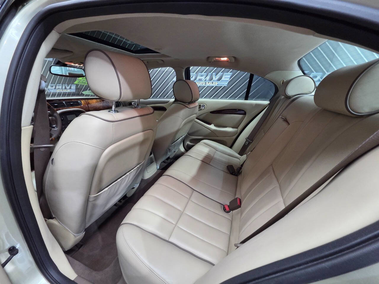 Used 2008 Jaguar S-TYPE 3.0 image 26