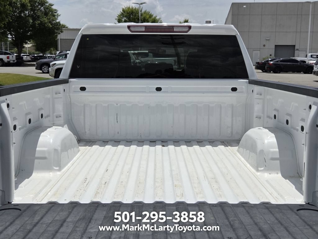 Used 2021 Chevrolet Silverado 1500 LT w/ Z71 Off-Road Package AWD/4WD image 13