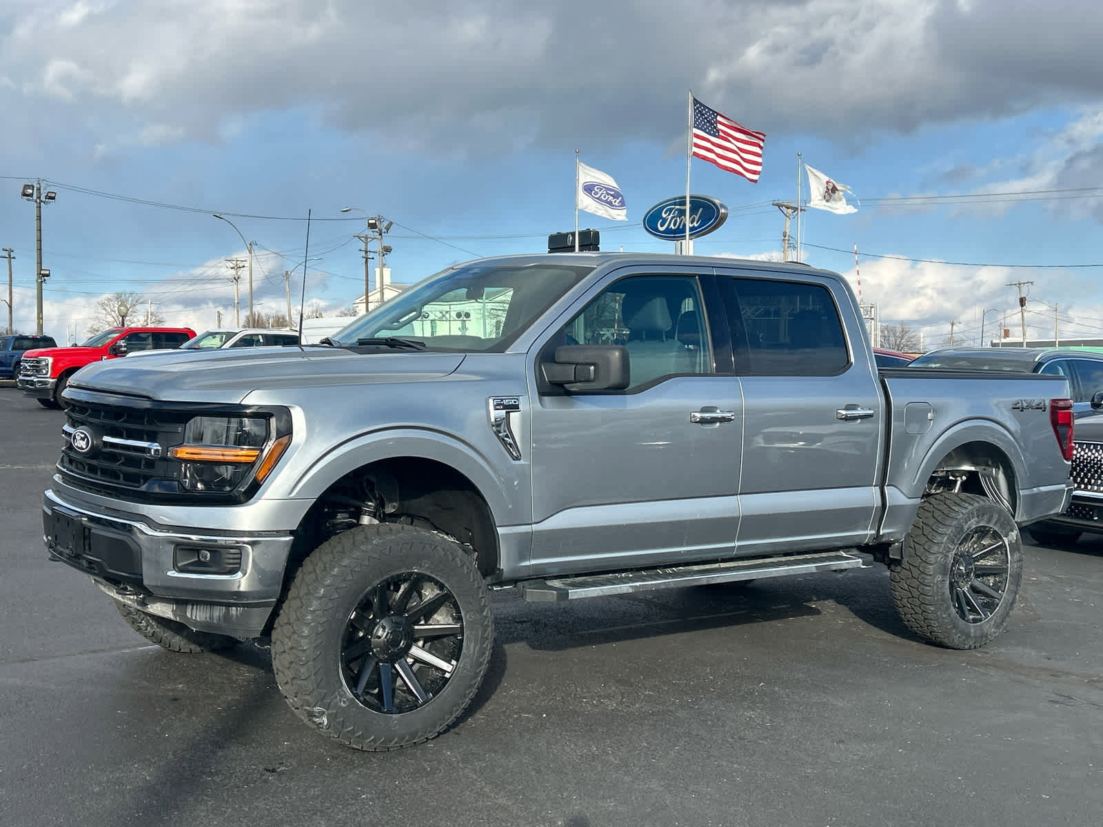 Used 2025 Ford F150 XLT w/ Equipment Group 301A Standard image 2