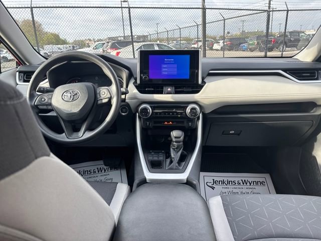 Used 2024 Toyota RAV4 XLE image 9