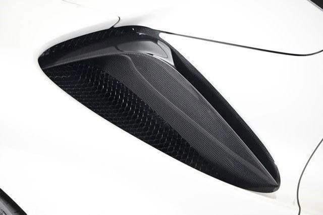 Used 2024 Ferrari SF90 Spider image 34