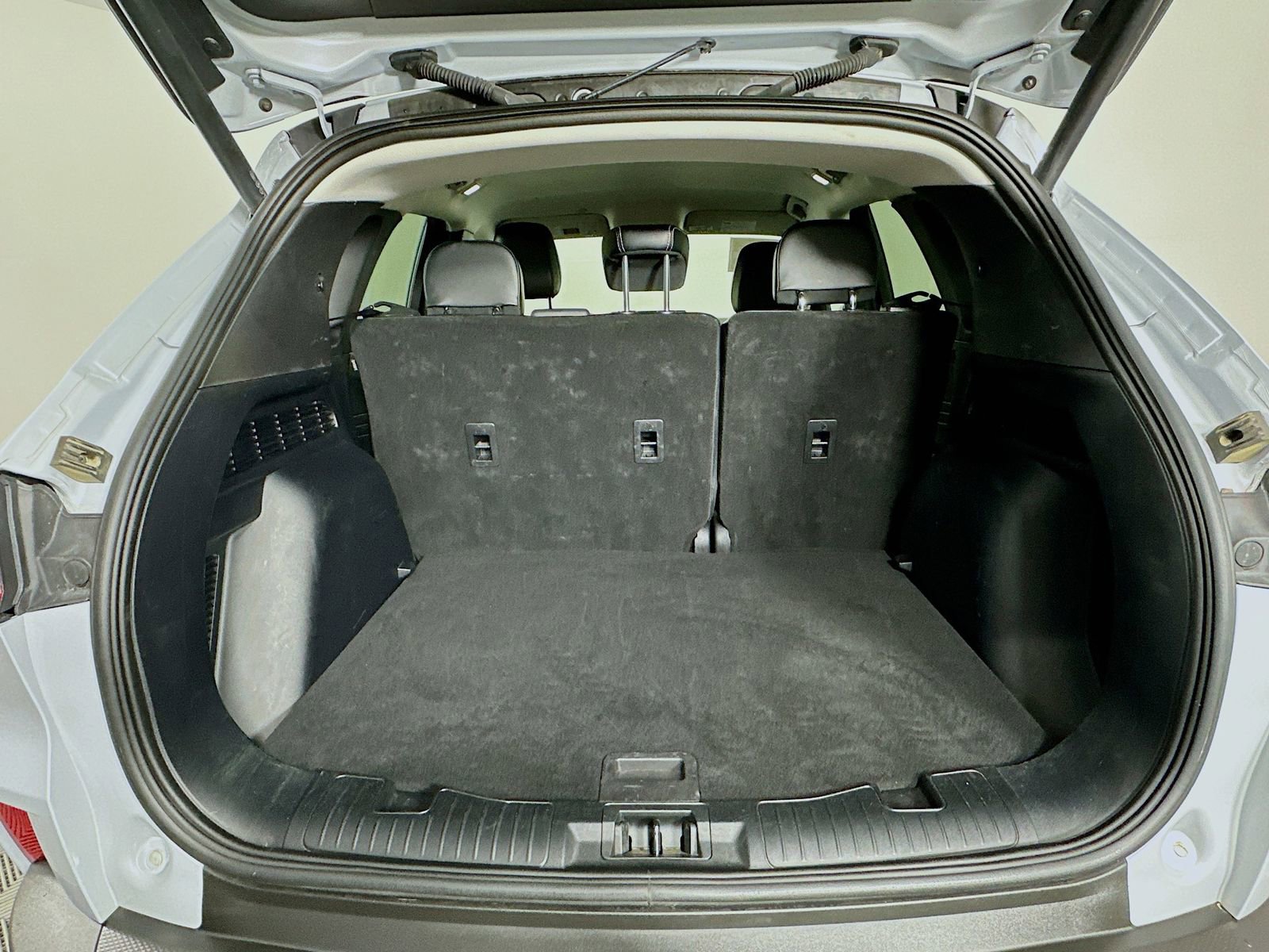 Used 2025 Ford Escape Platinum image 27