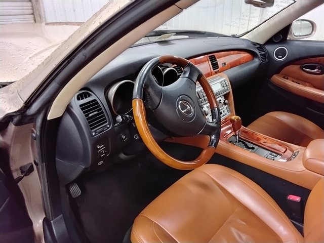 Used 2005 Lexus SC 430 Convertible image 11