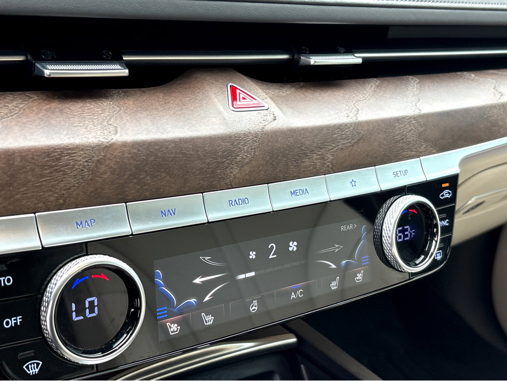 Used 2022 Genesis G80 2.5T w/ Prestige Package image 8