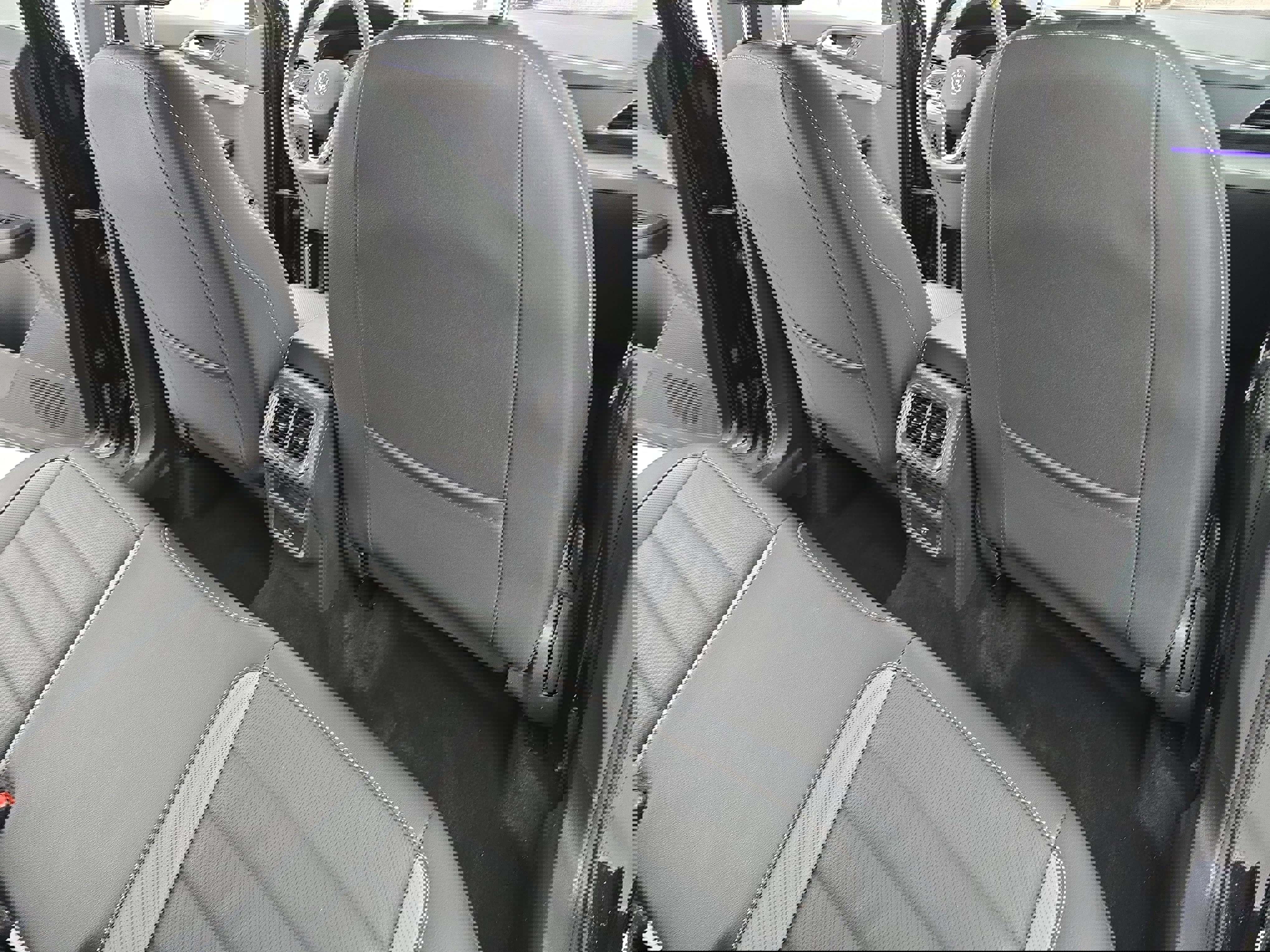 Certified 2023 Volkswagen Taos SEL w/ Black Wheel Package image 11