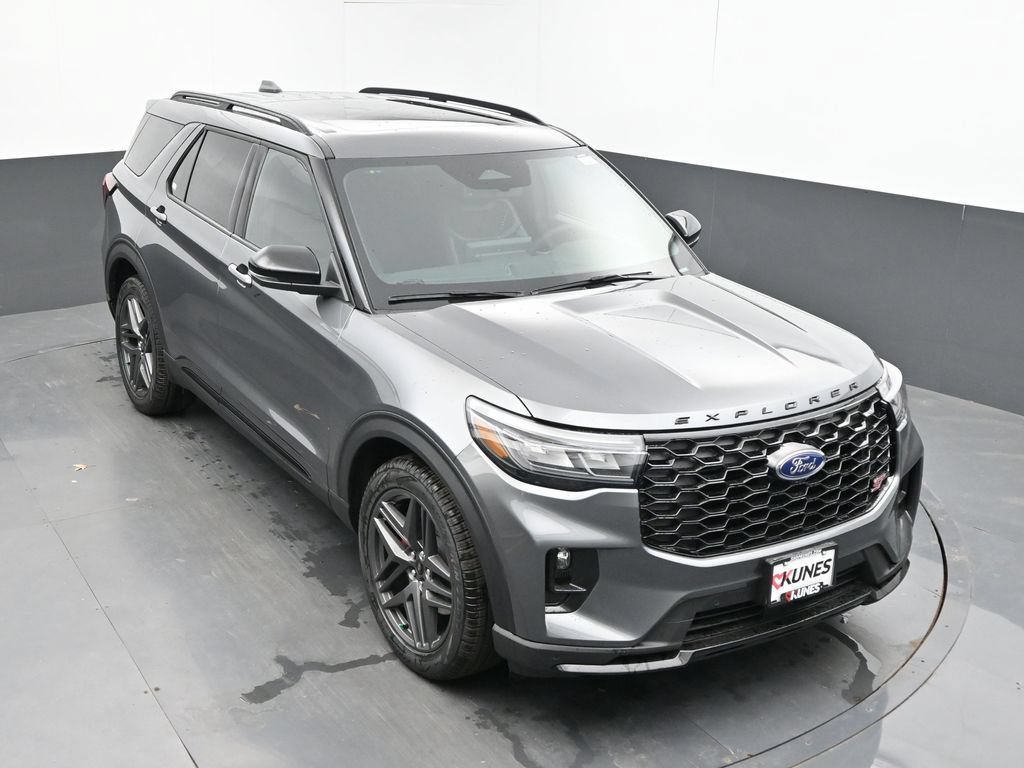 New 2026 Ford Explorer Platinum w/ LUX Leather Package AWD/4WD image 40