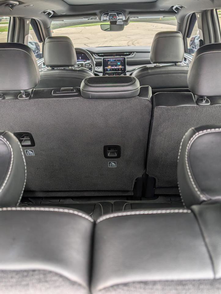 Used 2022 Jeep Grand Cherokee L Overland image 14