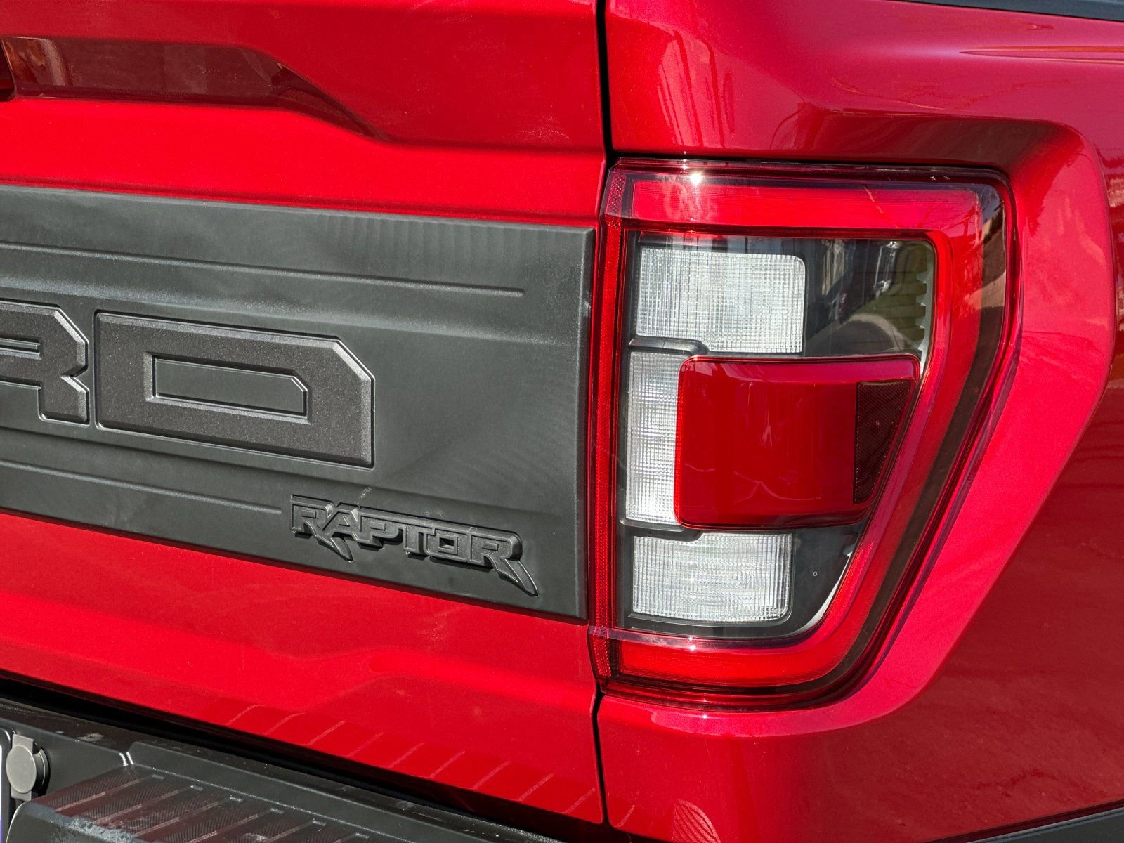 Used 2023 Ford F150 Raptor w/ Raptor Carbon Fiber Package image 35