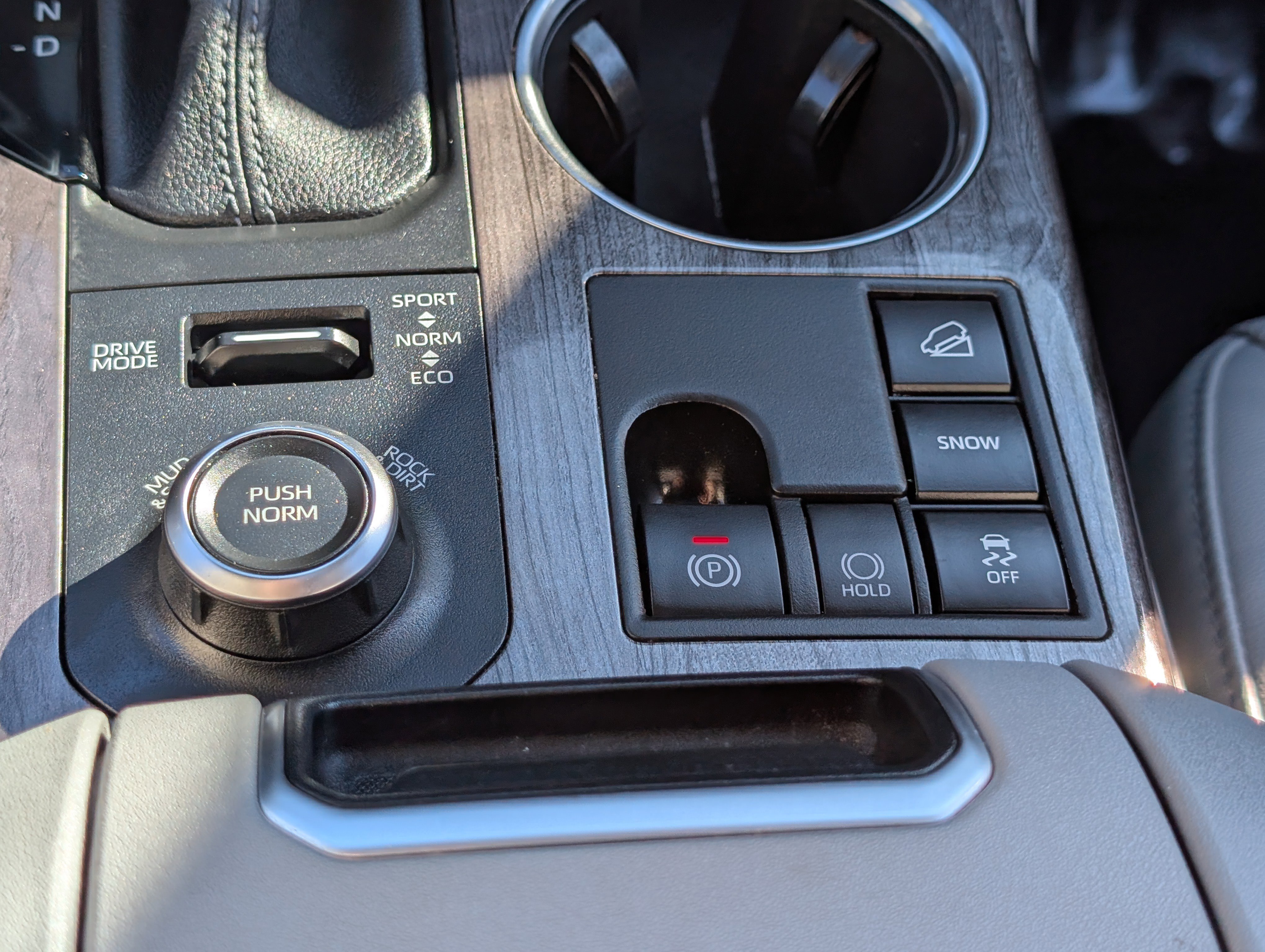 Used 2023 Toyota Highlander Limited image 27