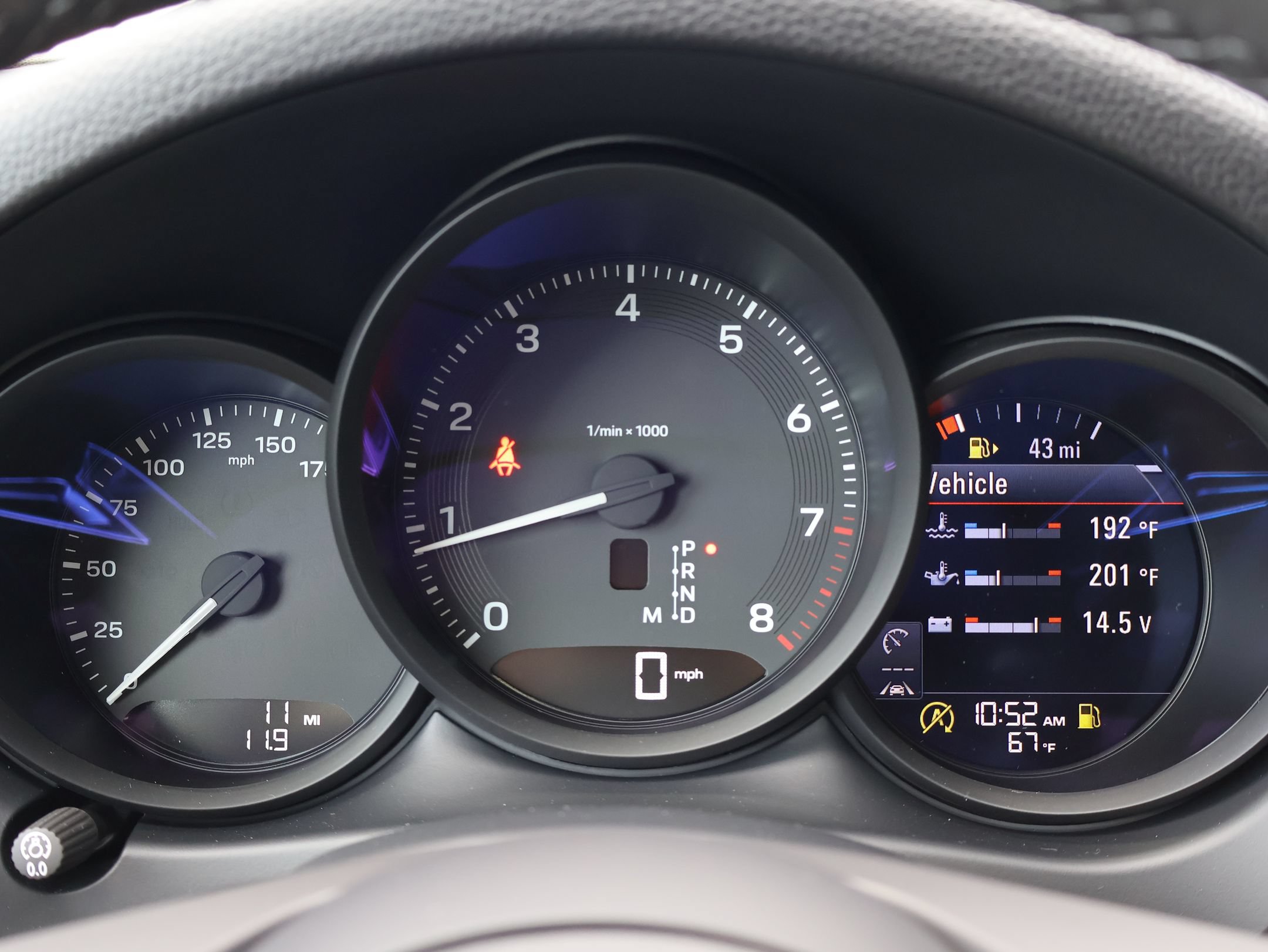 New 2026 Porsche Macan AWD/4WD image 19