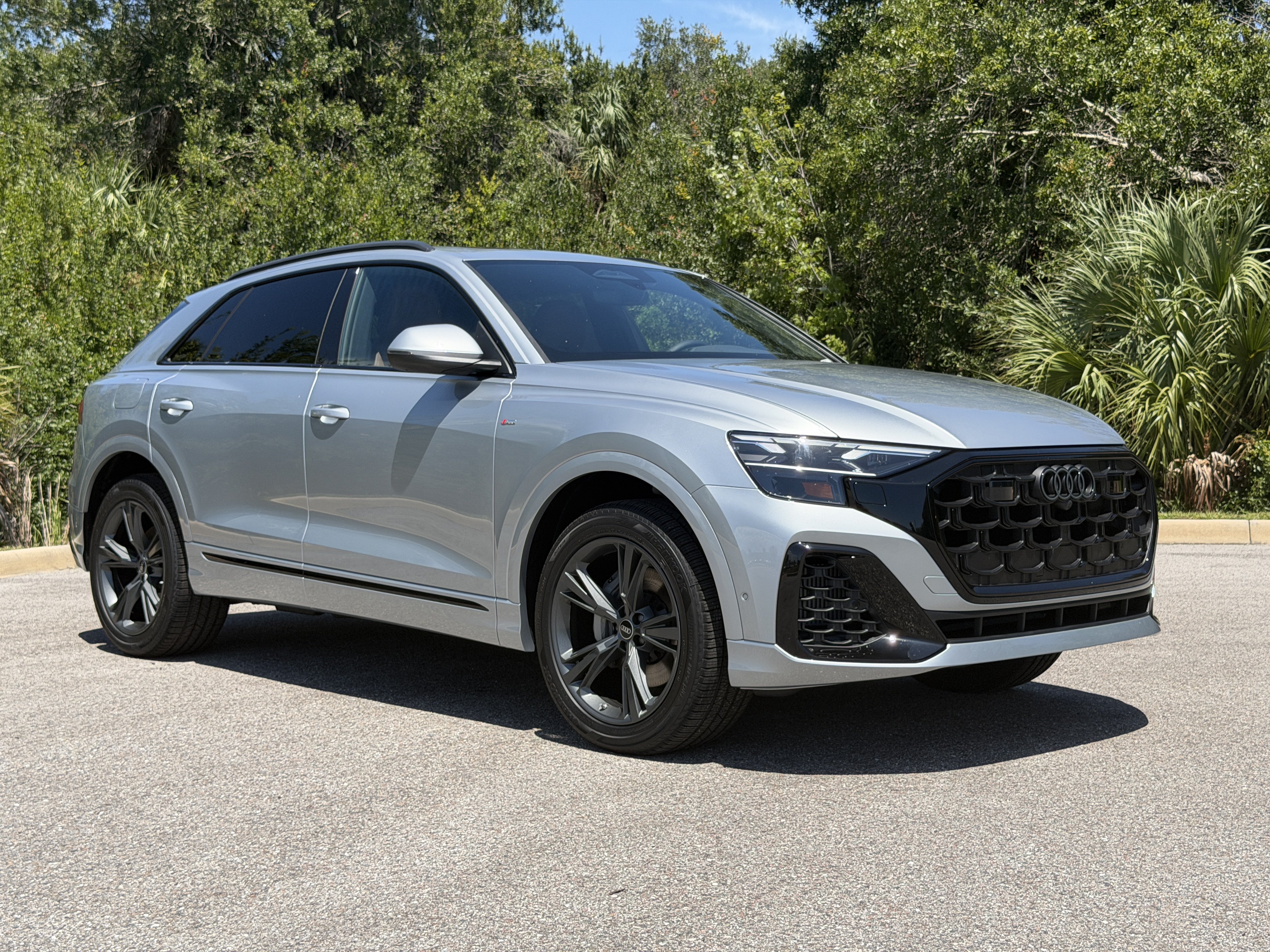 New 2027 Audi Q8 Premium AWD/4WD image 1