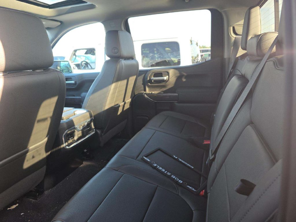 Used 2020 Chevrolet Silverado 1500 LTZ w/ LTZ Premium Package RWD image 12