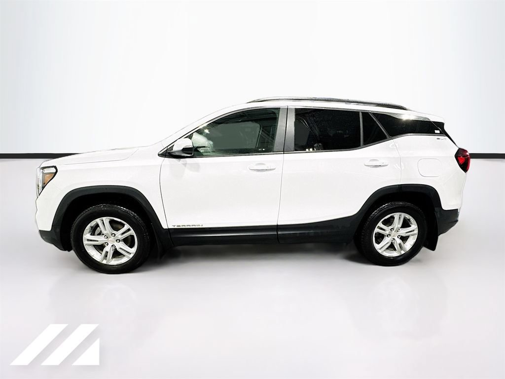 Used 2024 GMC Terrain SLE w/ Driver Convenience Package AWD/4WD image 8