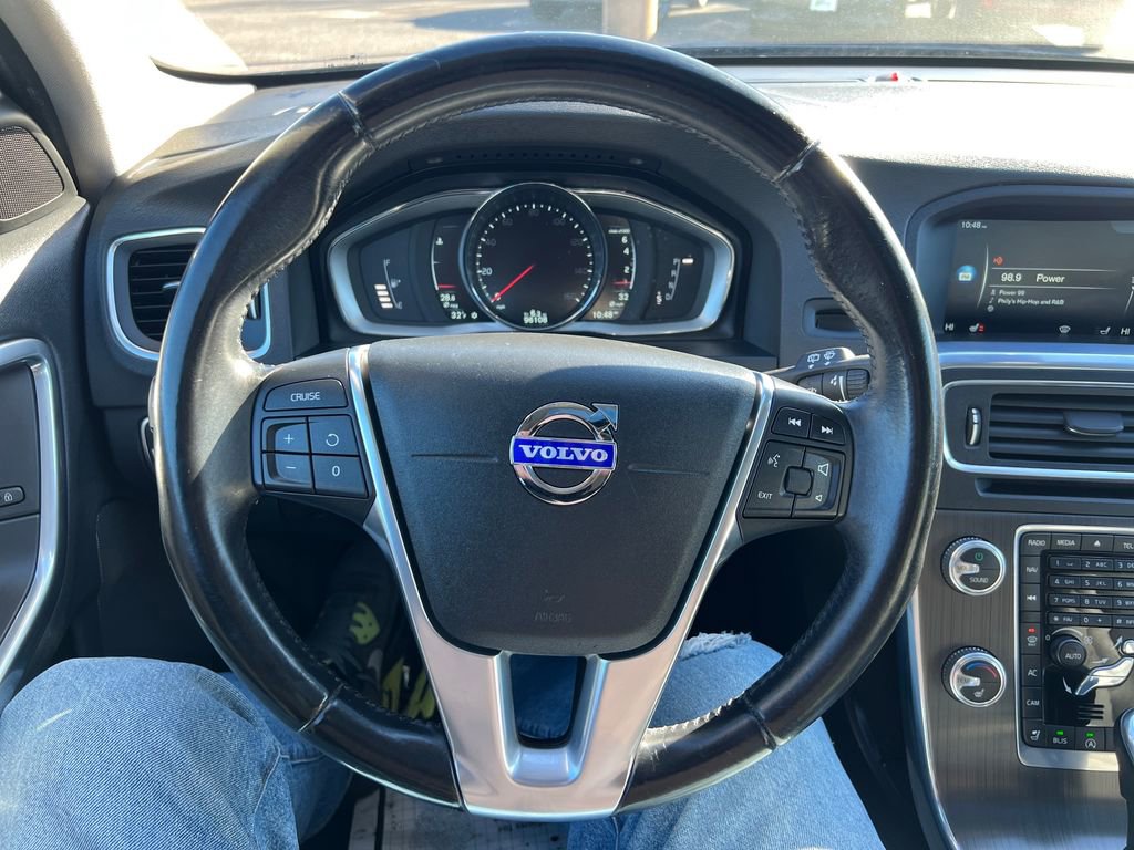 Used 2015 Volvo V60 T5 Premier w/ Convenience Package image 20
