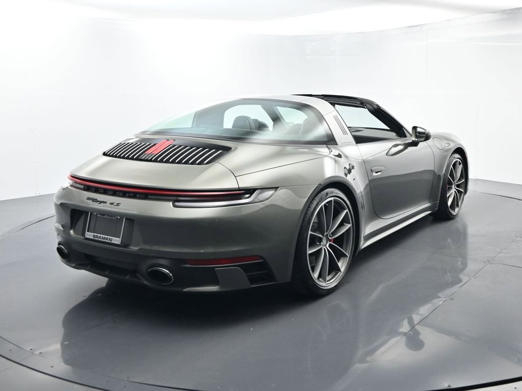 Certified 2021 Porsche 911 Targa 4S w/ Sportdesign Package image 14