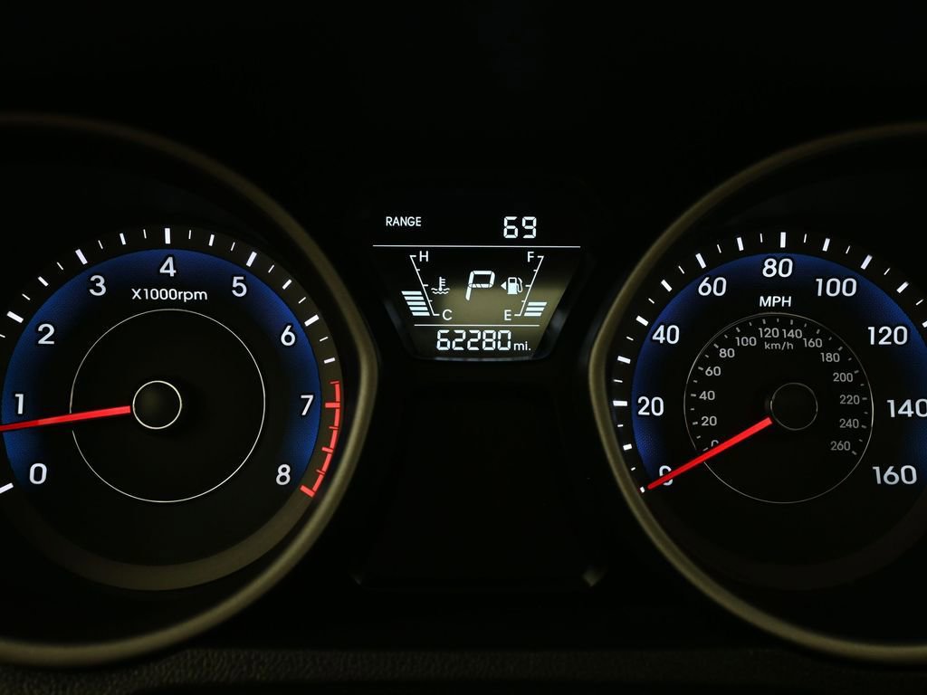 Used 2015 Hyundai Elantra SE w/ Option Group 03 image 9