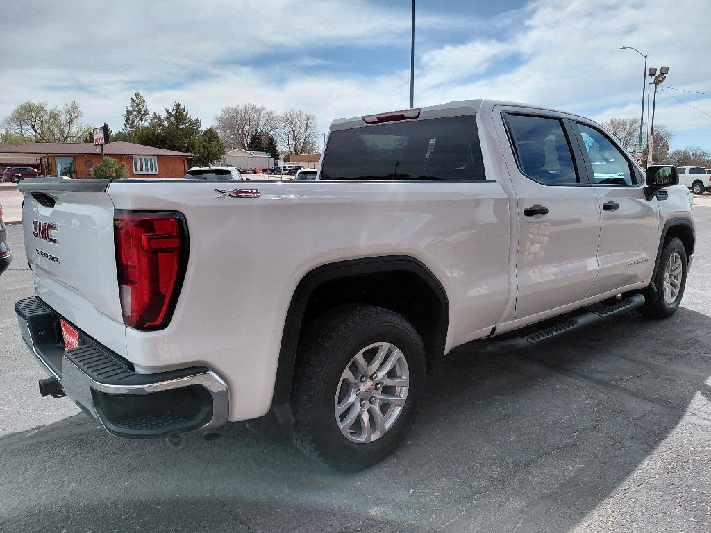 Used 2020 GMC Sierra 1500 4x4 Crew Cab w/ Sierra Value Package image 6