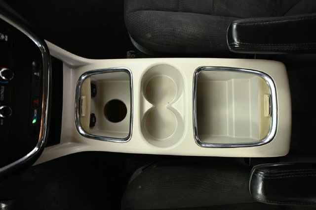 Used 2012 Dodge Grand Caravan SXT FWD image 25