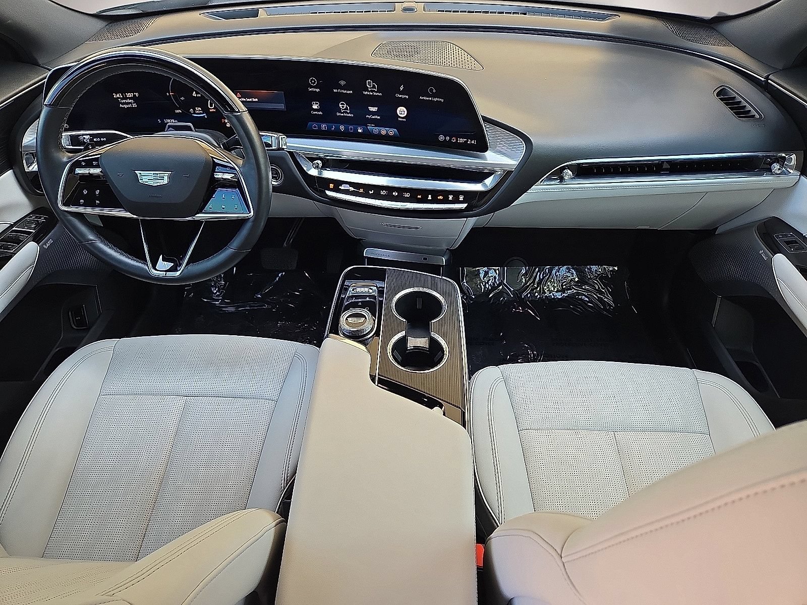 Used 2024 Cadillac Lyriq Sport RWD image 18