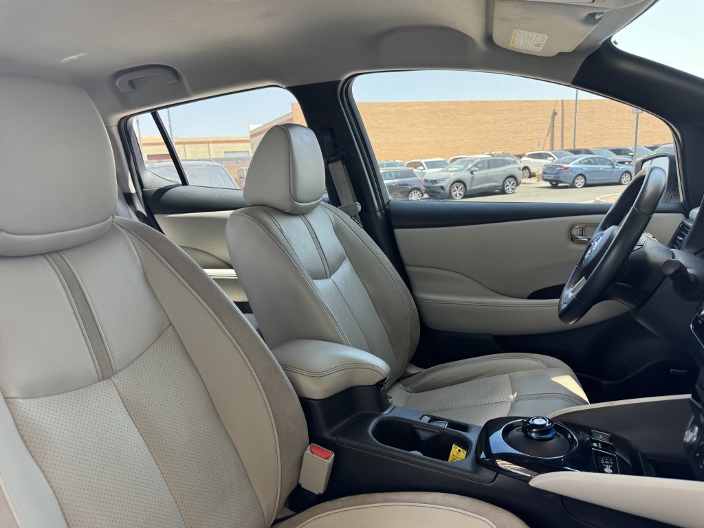 Used 2019 Nissan Leaf SL w/ SL Technology Package image 39