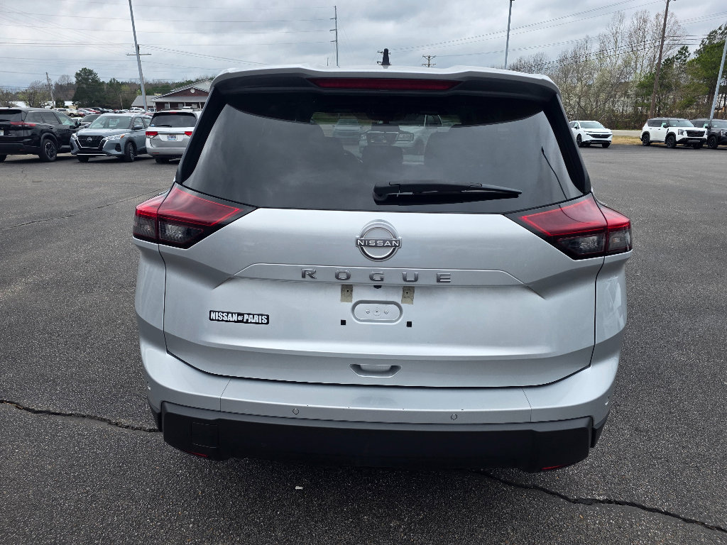 Used 2024 Nissan Rogue S image 4