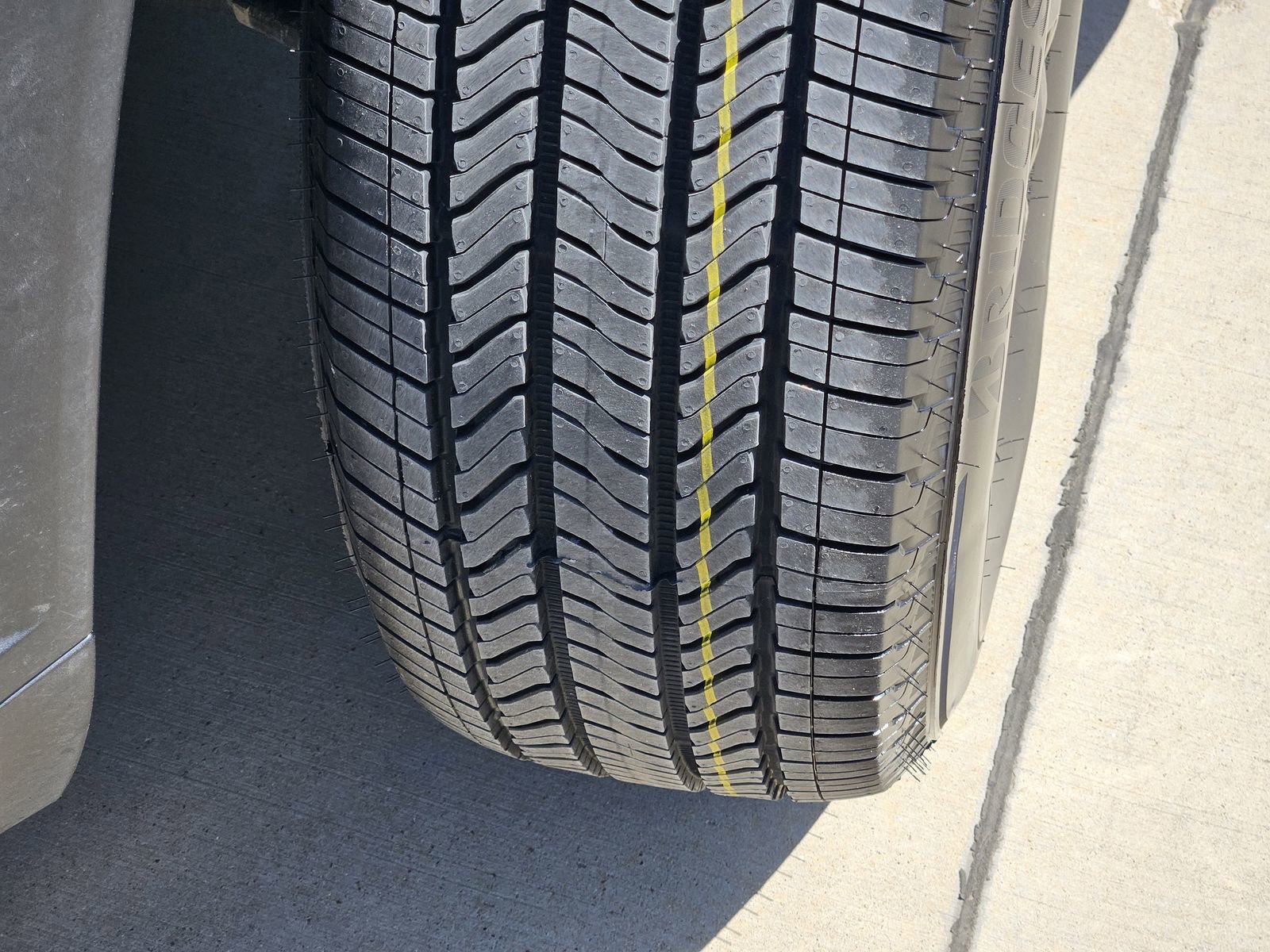 Certified 2025 GMC Acadia Elevation image 15