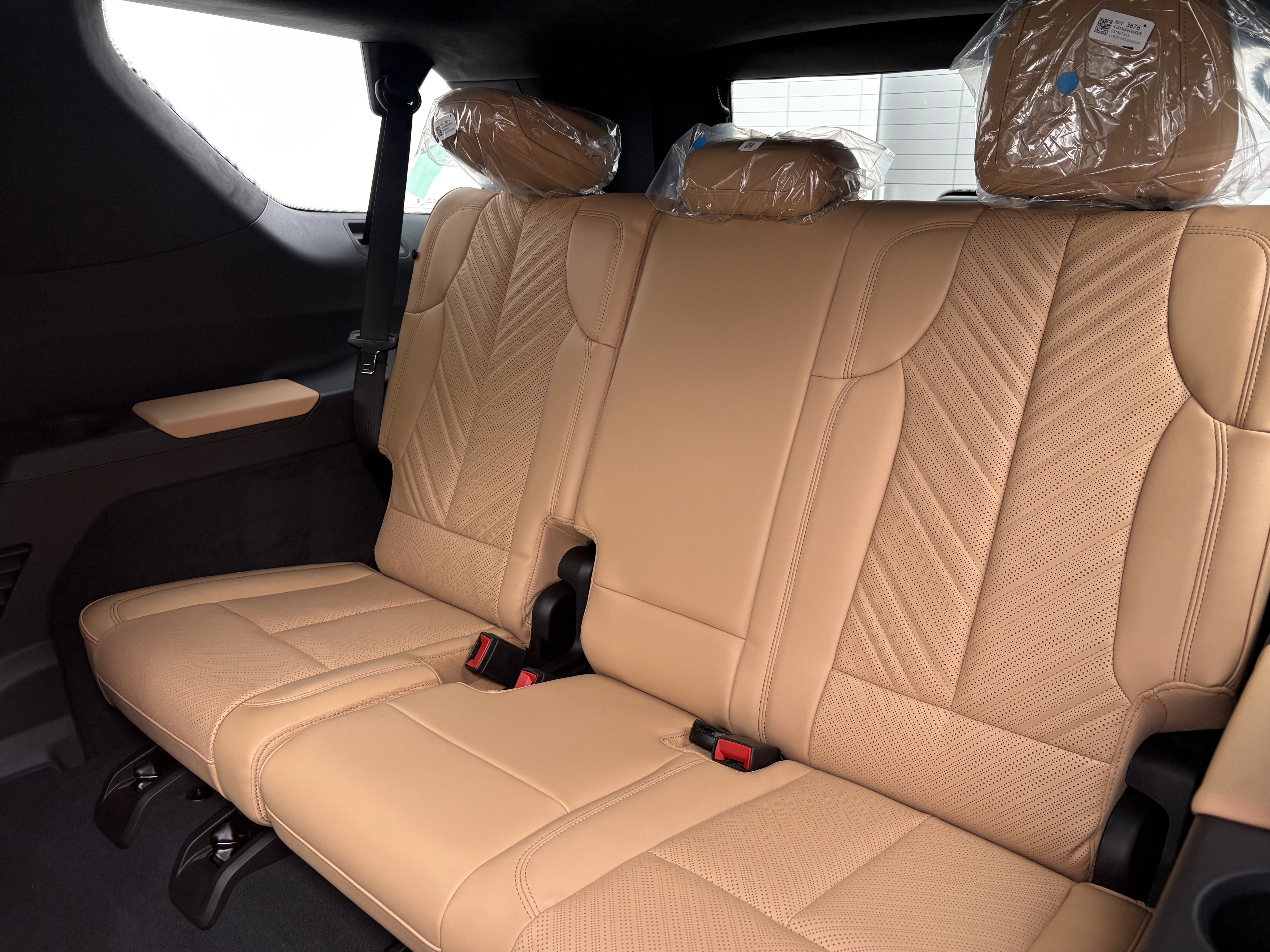 New 2026 Cadillac Escalade IQL Sport 2 w/ LPO, ONYX Package image 8
