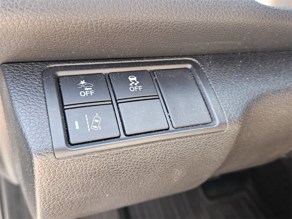 Used 2019 Honda Civic Touring image 29