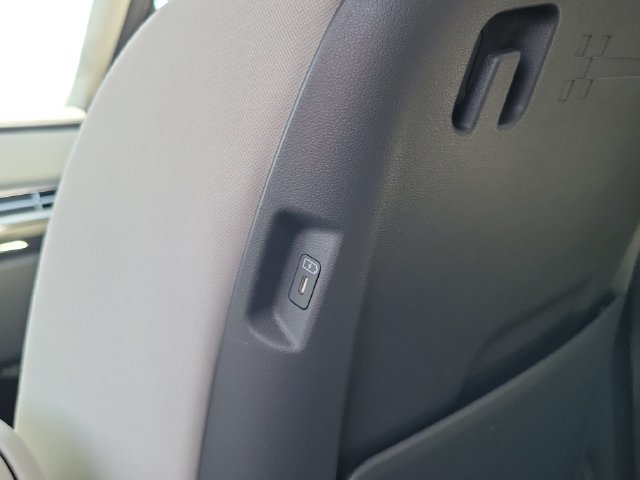 New 2026 Hyundai Santa Fe SE FWD image 23