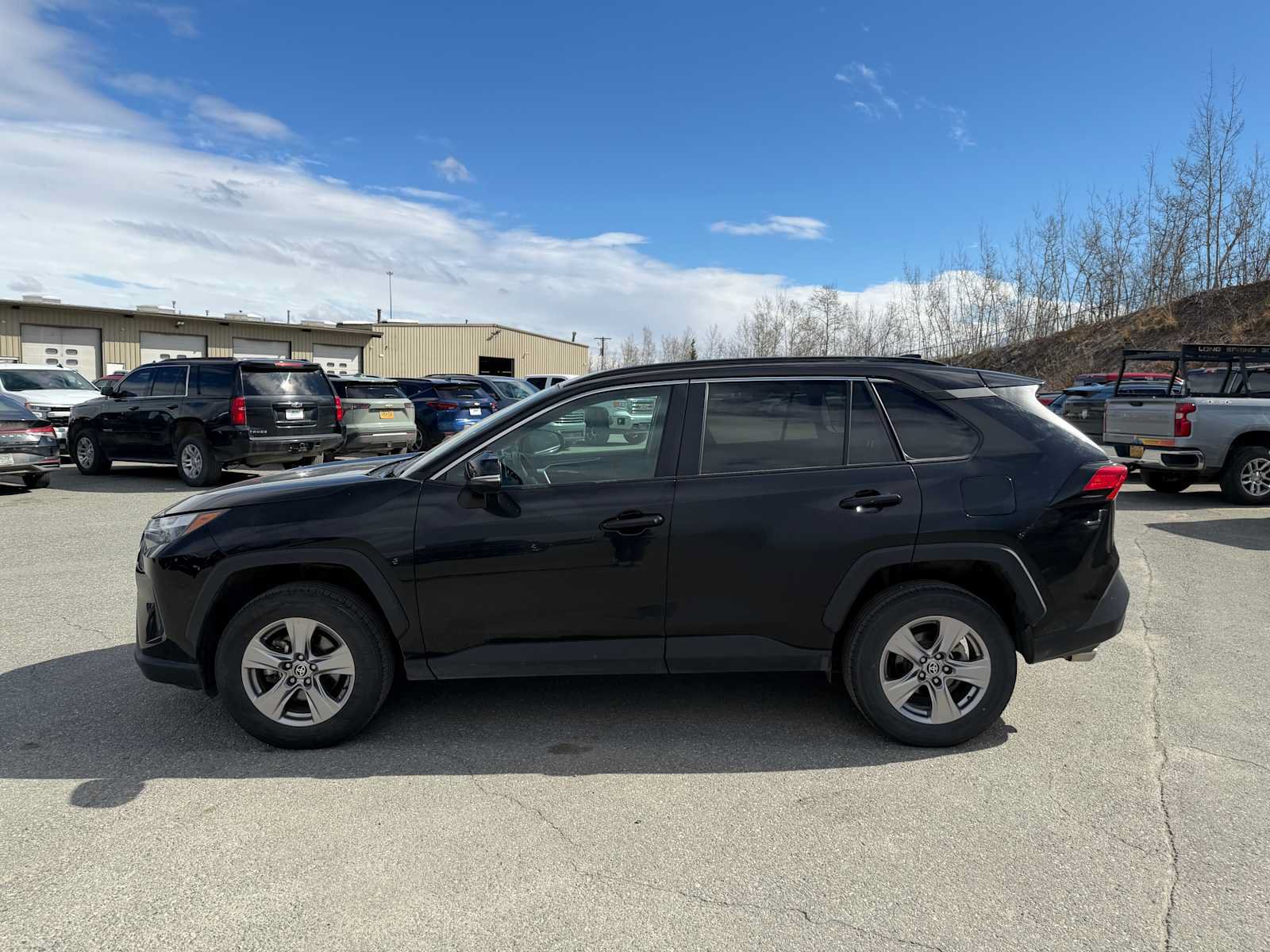 Used 2023 Toyota RAV4 XLE FWD image 2